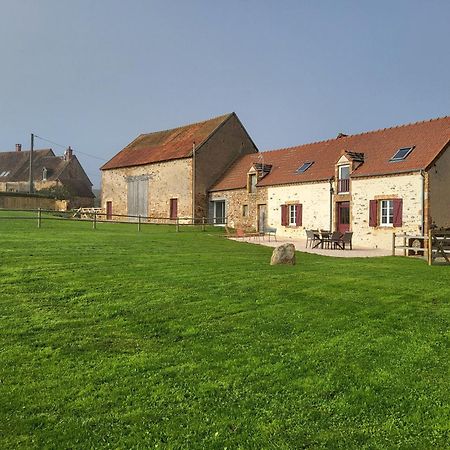 Gite Au Centre De La France Vesdun Exterior foto